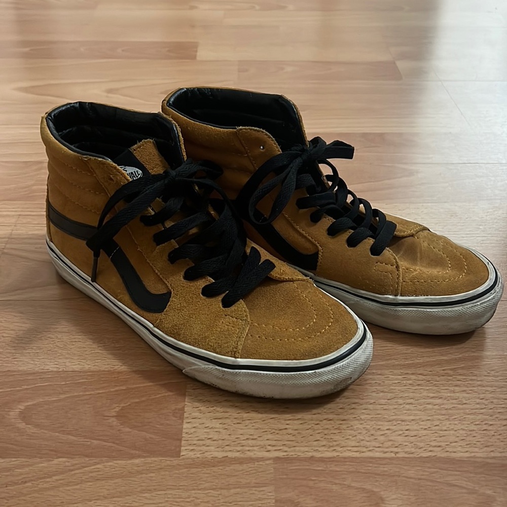 Vans hi top shoes